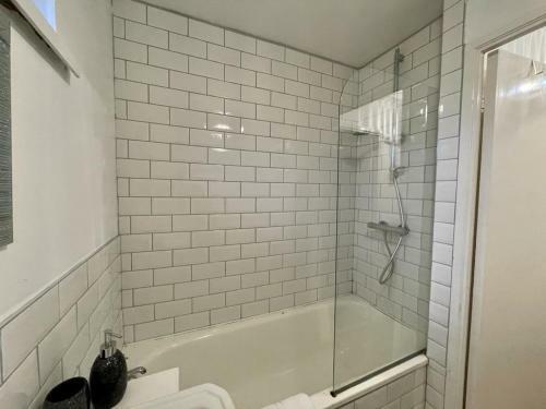 Bishop's Gate Apartment