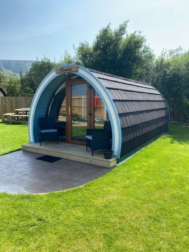 Benone Getaways- 'dunluce' Luxury Glamping Pod- With Hot Tub