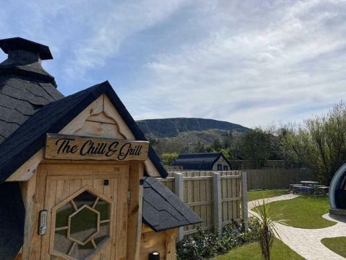 Benone Getaways- 'white Rocks' Luxury Glamping Pod