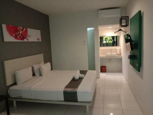 Hostal De-lima Guest House & Cafe