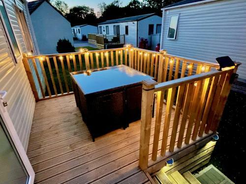 Discover, Relax, Enjoy - Affordable Luxury Lodge