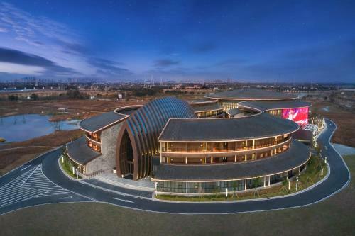 Hotel Garrya Huzhou Lucun