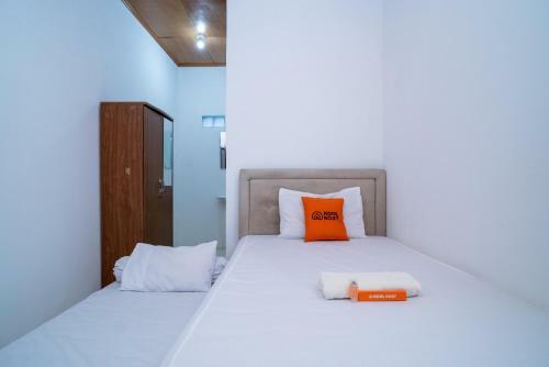 Hotel Koolkost Near Lottemart Bintaro 2 - Minimum Stay 30 Nights
