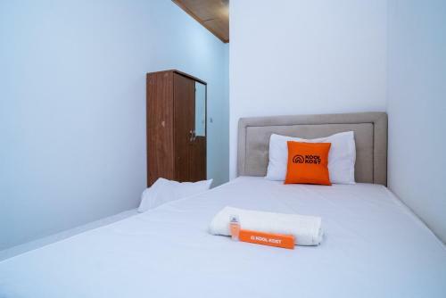 Hotel Koolkost Near Lottemart Bintaro 2 - Minimum Stay 30 Nights