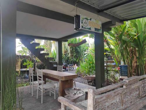 Hotel Oyo 90547 Pondok Saren Anyar