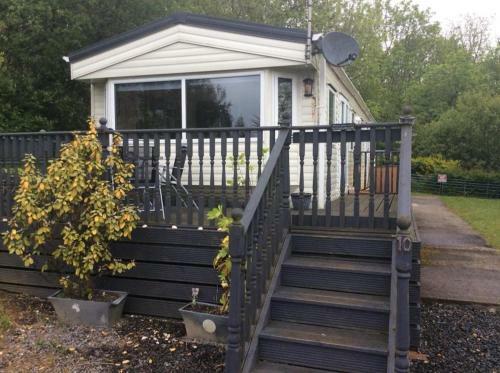 Luxury 6 Bed Static