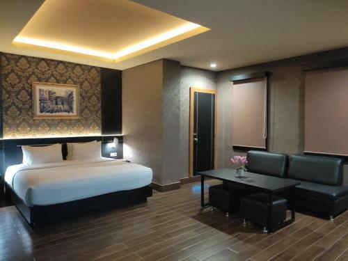 Grand Venetian Hotel