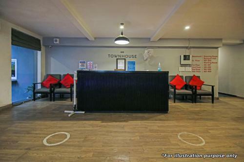 Oyo Townhouse 957 Hotel Aviani
