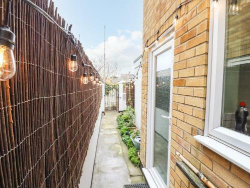 160 Pakefield Street