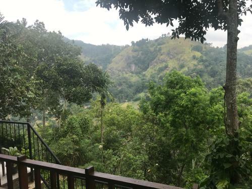 Bed & Breakfast Raveena Guest House