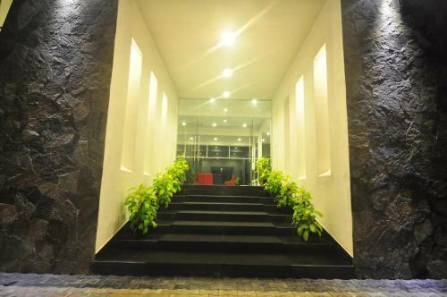 Hotel Heaven's Edge