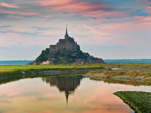 Holiday Home Les Volets Bleus Baguermorvan