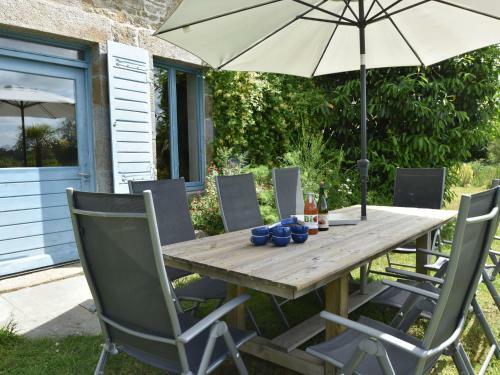 Holiday Home Les Volets Bleus Baguermorvan