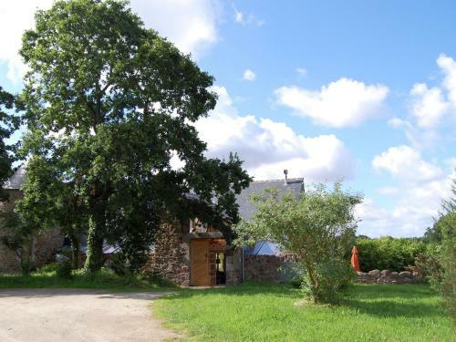 Holiday Home Les Volets Bleus Baguermorvan