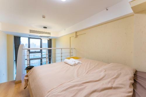 Locals Apartment House 24