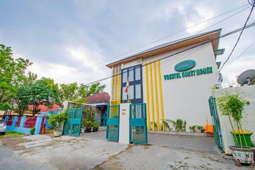 Hostal Vosstel Guest House