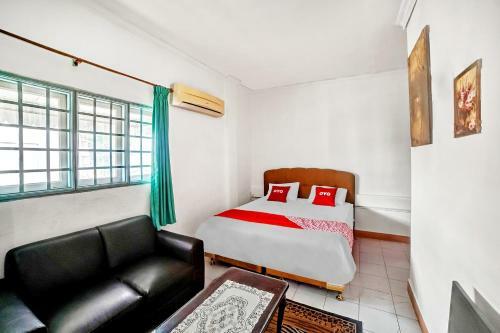 Hotel Oyo Flagship 90759 Beatrix Apartment