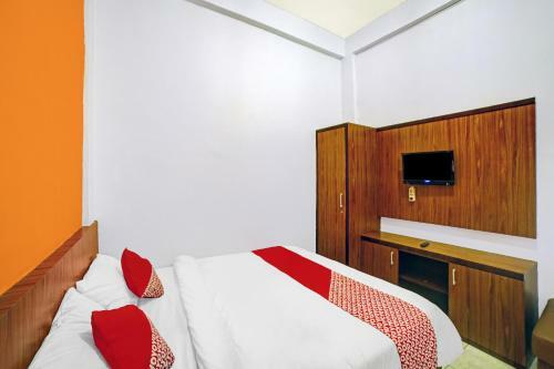 Hotel Oyo 90515 Indah Guest House