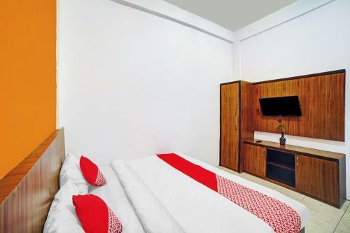 Hotel Oyo 90515 Indah Guest House