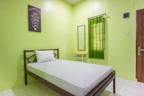 Hotel Oyo Life 2739 Pondok Nadila