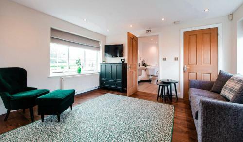 Hostal Hilltop Country House