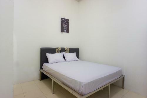 Hotel Oyo Life 2366 Gatsu Kost