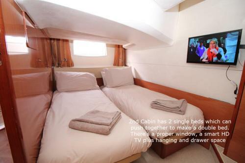 Zen Dog Luxury Motor Yacht