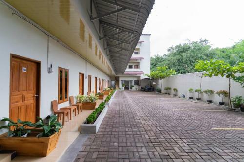 Hotel I Sari Residence Redpartner
