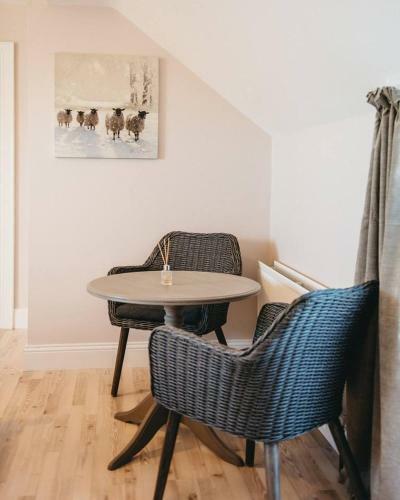 Hill House Apartment