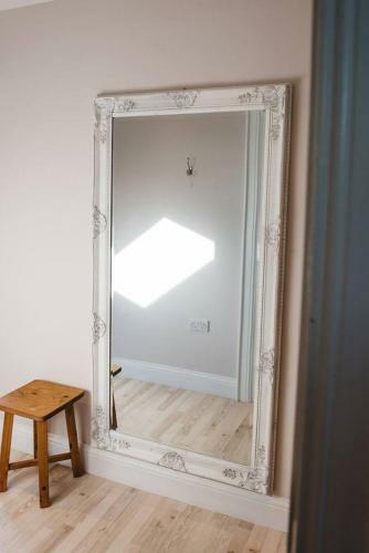 Hill House Apartment