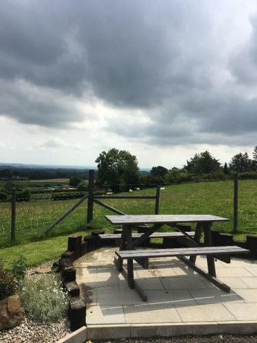 Hostal Sperrin View Suite - Luxury Space With Budget Friendly Pricing