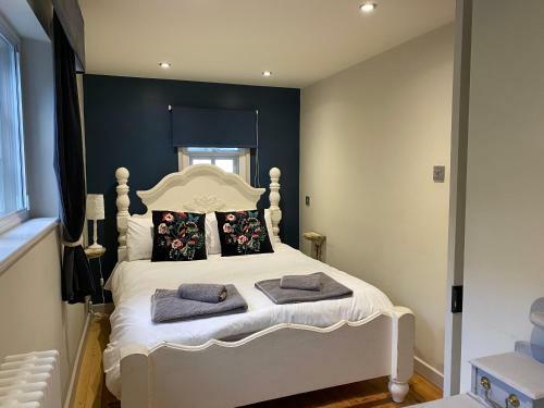 Monmouth House Apartments