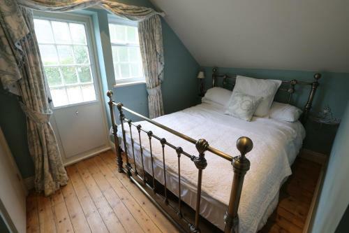Monmouth House Apartments