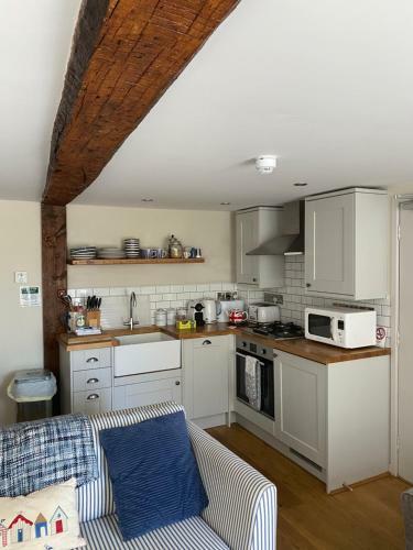 Monmouth House Apartments