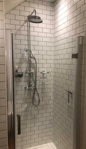 Monmouth House Apartments