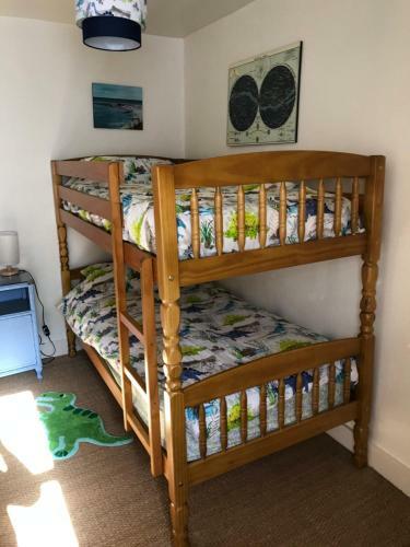 Silver Cottage, Central Lyme Regis, No Car Required, Dogs Welcome