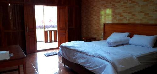 Villa Riverisde Kalijeruk