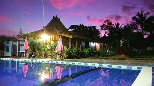 Villa Riverisde Kalijeruk