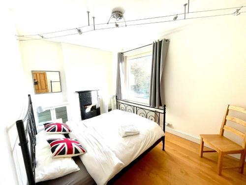 Maidenhead - Stylish 4 Bedroom Apartment