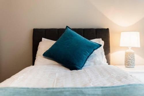 Delux Maidenhead Apartment