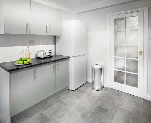 Apartamento Maidenhead - Lovely Modern 3 Bedroom House