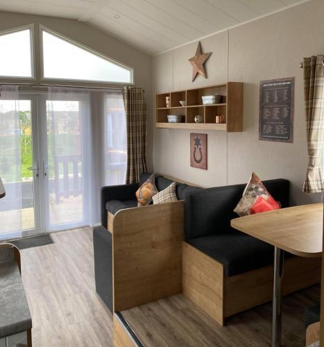 Hotel Gulliver's Valley, M1, Jct 31