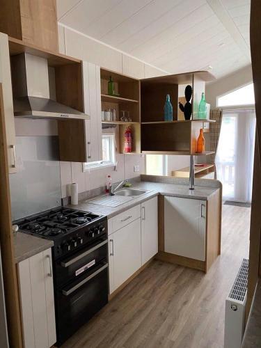 Hotel Gulliver's Valley, M1, Jct 31