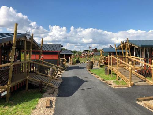 Hotel Gulliver's Valley, M1, Jct 31