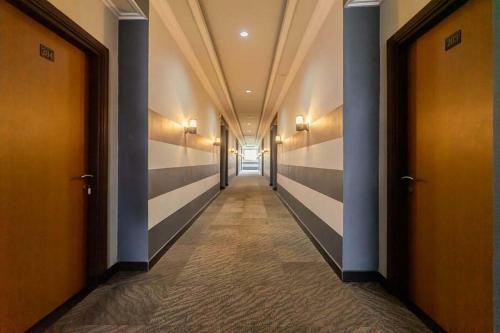 Urbanview Hotel Raja Jambi