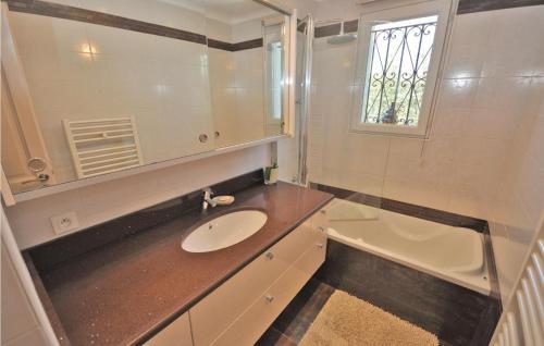 Holiday Home Les Hauts De Bagnols