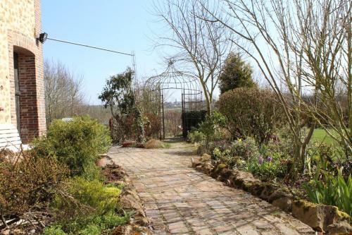 Bed & Breakfast Au Jardin Des Violettes
