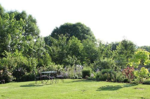 Bed & Breakfast Au Jardin Des Violettes