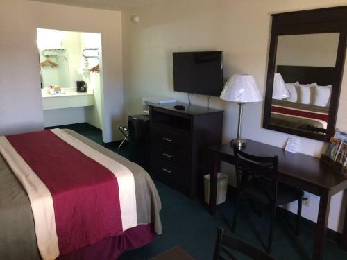 Motel Travel Inn Atlanta Texas