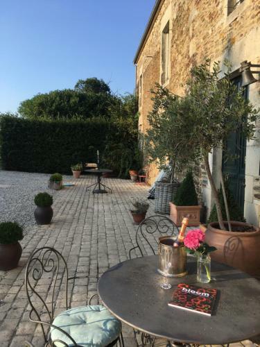 Hotel Manoir De La Rivi�re